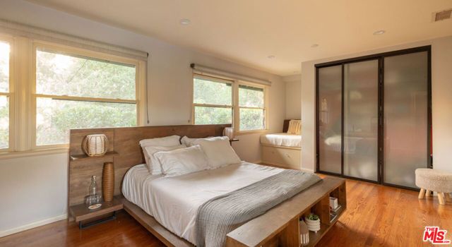 4650 Canoga Avenue, Woodland Hills (los Angeles), CA 91364