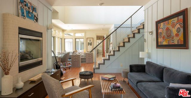 4650 Canoga Avenue, Woodland Hills (los Angeles), CA 91364