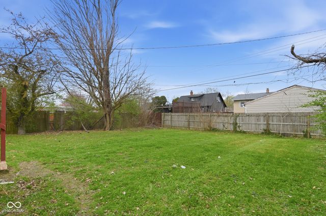 8132 E 34th Street, Indianapolis, IN 46226