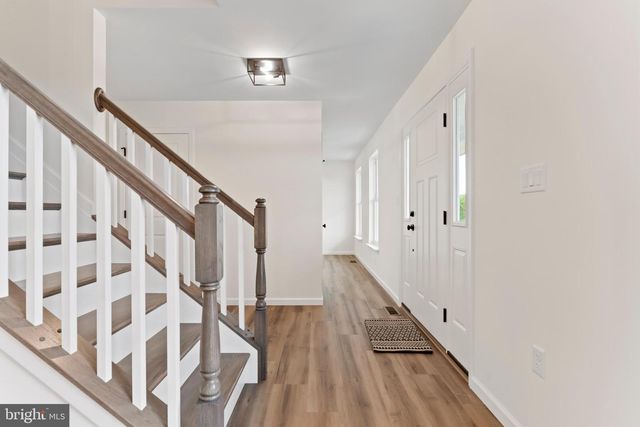 56 PINETREE DR, Duncannon, PA 17020