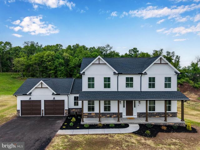 56 PINETREE DR, Duncannon, PA 17020