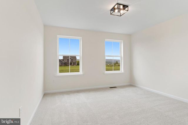 56 PINETREE DR, Duncannon, PA 17020