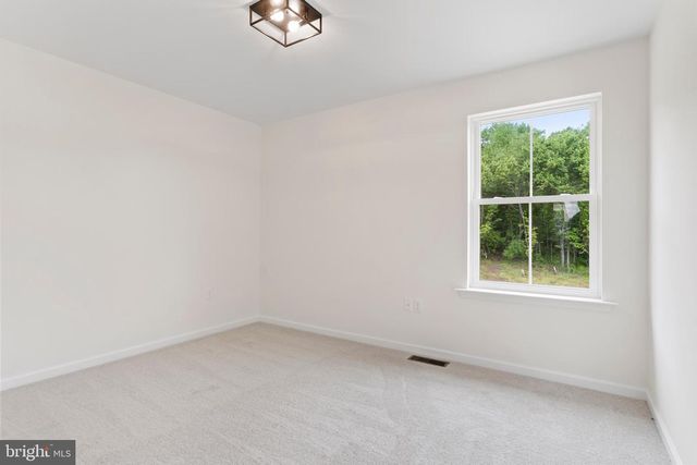 56 PINETREE DR, Duncannon, PA 17020