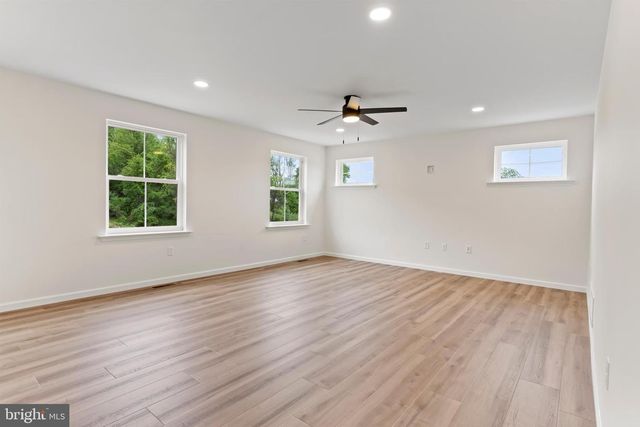 56 PINETREE DR, Duncannon, PA 17020