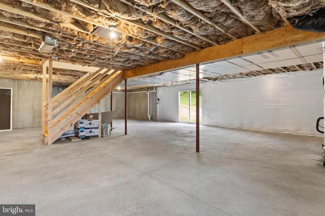 56 PINETREE DR, Duncannon, PA 17020