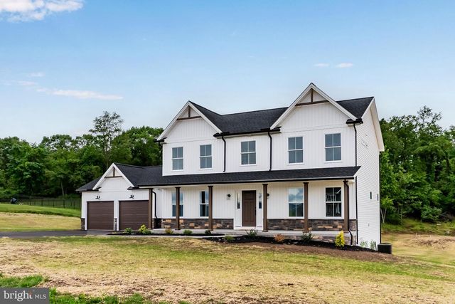 56 PINETREE DR, Duncannon, PA 17020