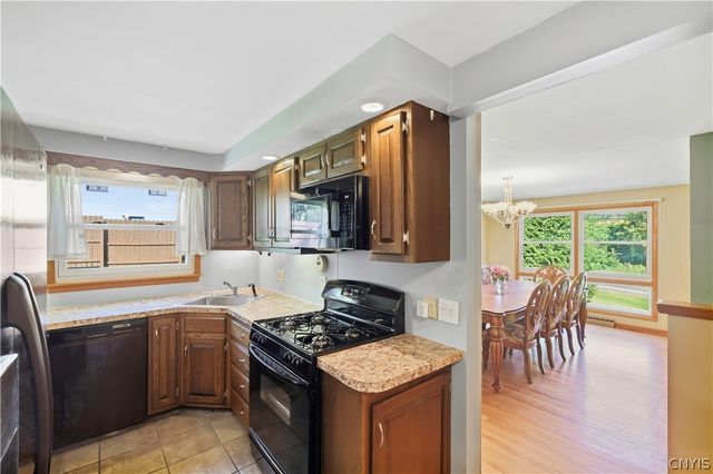 4174 Howlett Hill Road, Onondaga, NY 13215