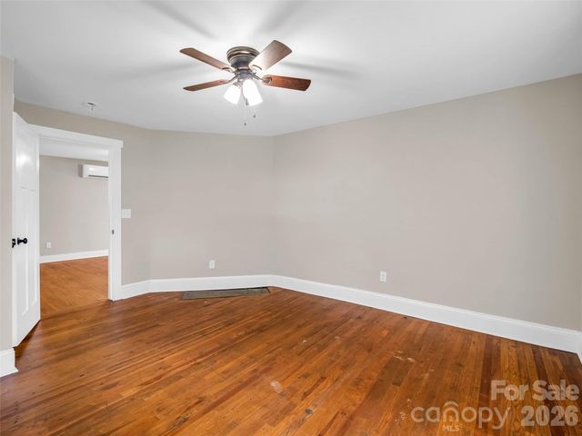 795 W Tate Street, Marion, NC 28752
