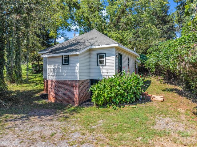 795 W Tate Street, Marion, NC 28752