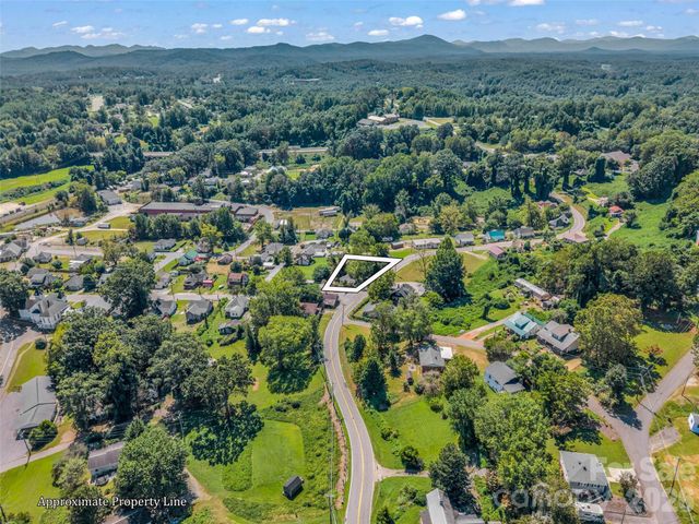 795 W Tate Street, Marion, NC 28752