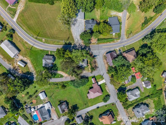 795 W Tate Street, Marion, NC 28752