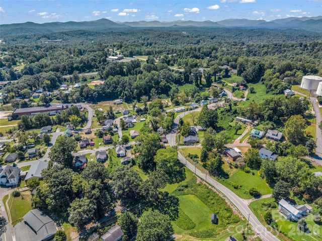 795 W Tate Street, Marion, NC 28752