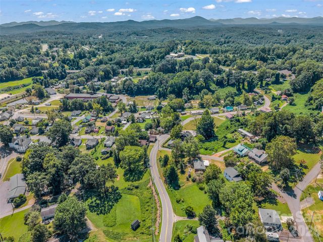 795 W Tate Street, Marion, NC 28752