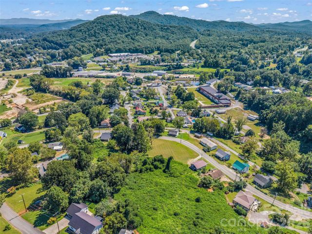 795 W Tate Street, Marion, NC 28752
