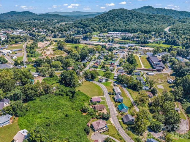795 W Tate Street, Marion, NC 28752
