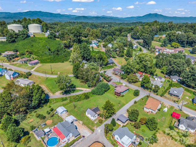 795 W Tate Street, Marion, NC 28752