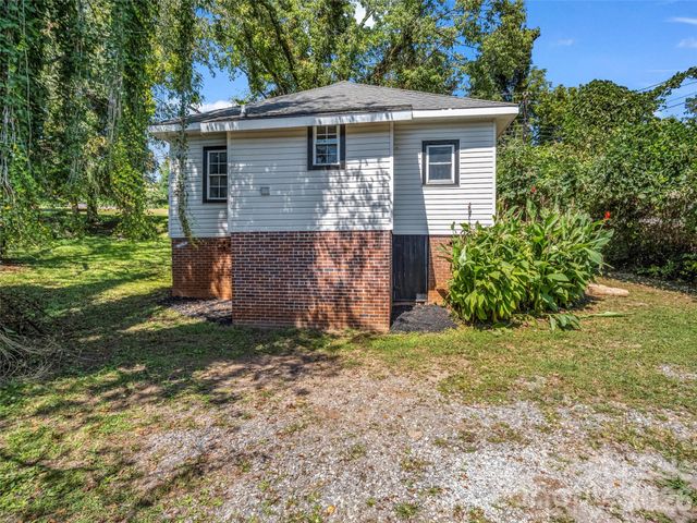 795 W Tate Street, Marion, NC 28752