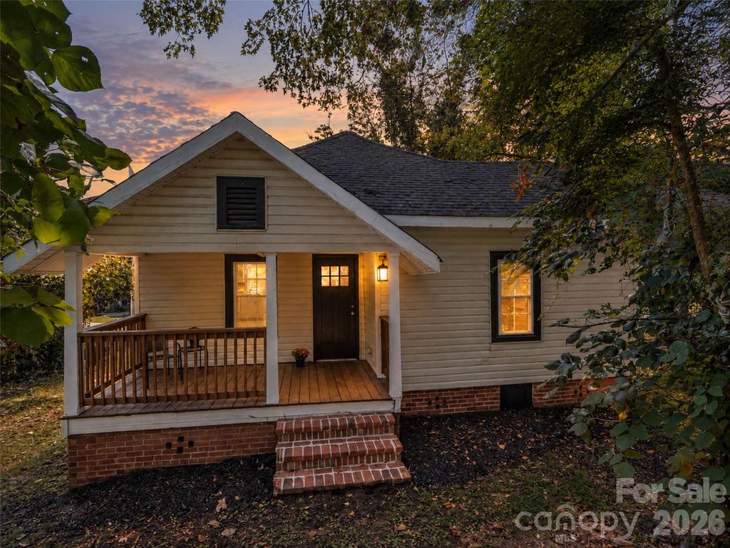 795 W Tate Street, Marion, NC 28752