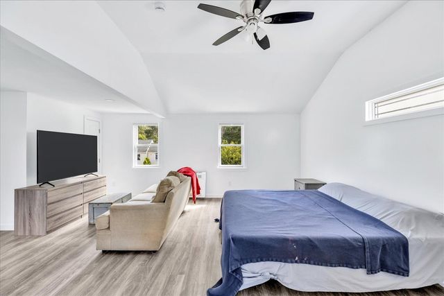 25 Raspberry Lane, Marstons Mills, MA 02648
