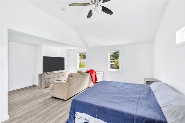 25 Raspberry Lane, Marstons Mills, MA 02648