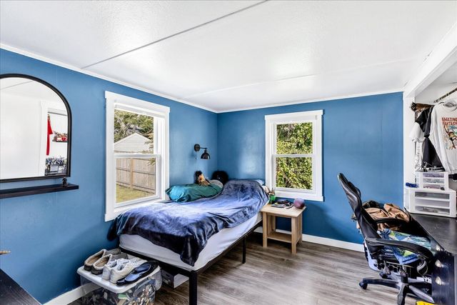 25 Raspberry Lane, Marstons Mills, MA 02648