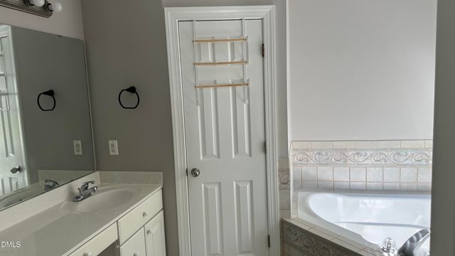 8 Arrowwood Court, Durham, NC 27712