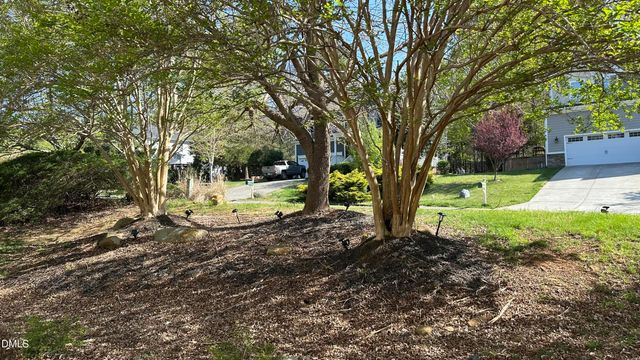 8 Arrowwood Court, Durham, NC 27712