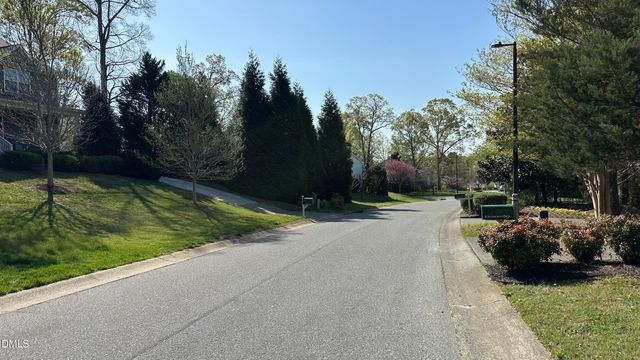 8 Arrowwood Court, Durham, NC 27712