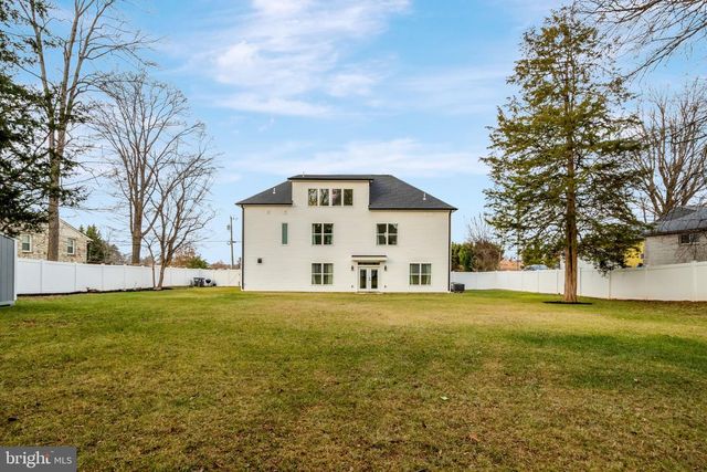 8709 YORKSHIRE LN, Manassas, VA 20111