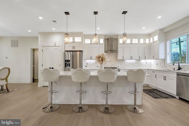 8709 YORKSHIRE LN, Manassas, VA 20111