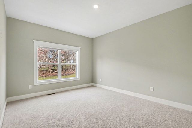 2785 W Cobblestone Court Se, City Of Kentwood, MI 49512