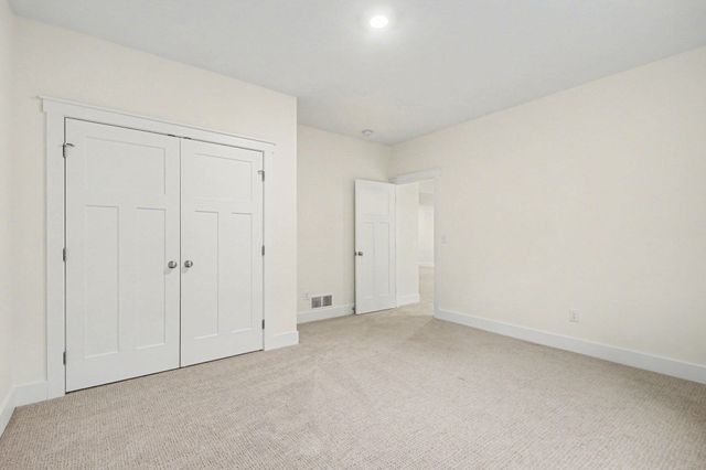 2785 W Cobblestone Court Se, City Of Kentwood, MI 49512