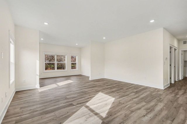 2785 W Cobblestone Court Se, City Of Kentwood, MI 49512