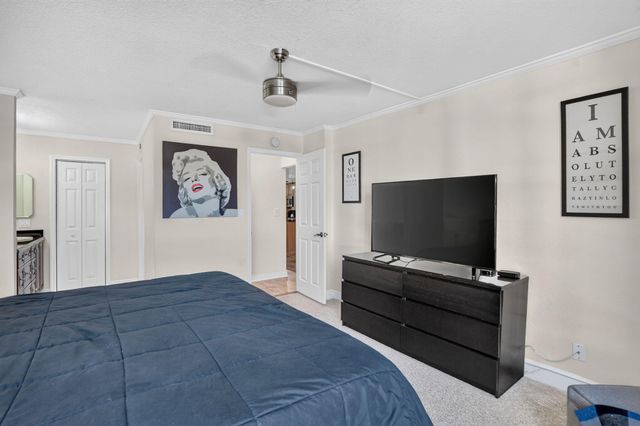 3 Royal Palm Way 102, Boca Raton, FL 33432