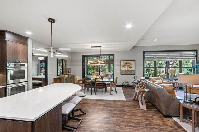 1855 WHITEWATER COVE, Plover, WI 54467