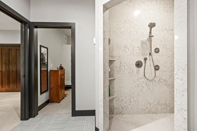 1855 WHITEWATER COVE, Plover, WI 54467