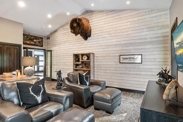 1855 WHITEWATER COVE, Plover, WI 54467