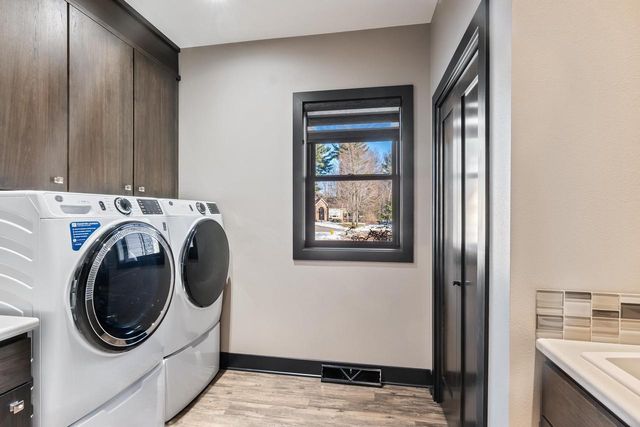 1855 WHITEWATER COVE, Plover, WI 54467