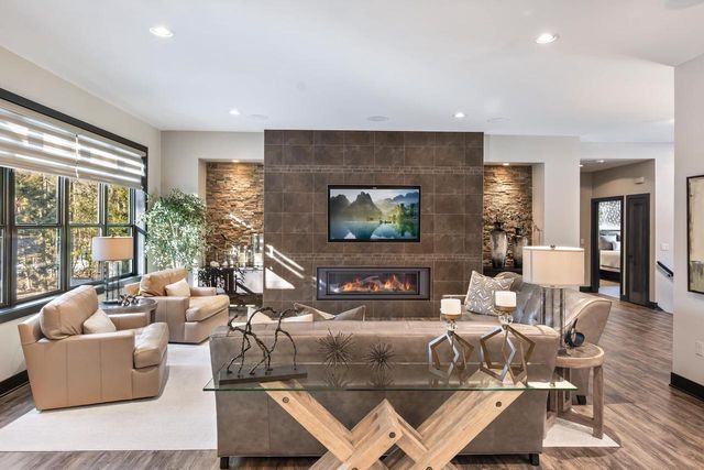 1855 WHITEWATER COVE, Plover, WI 54467