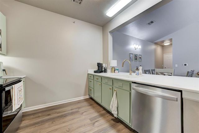 2200 Classen Boulevard 6133, Norman, OK 73071