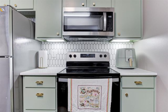 2200 Classen Boulevard 6133, Norman, OK 73071