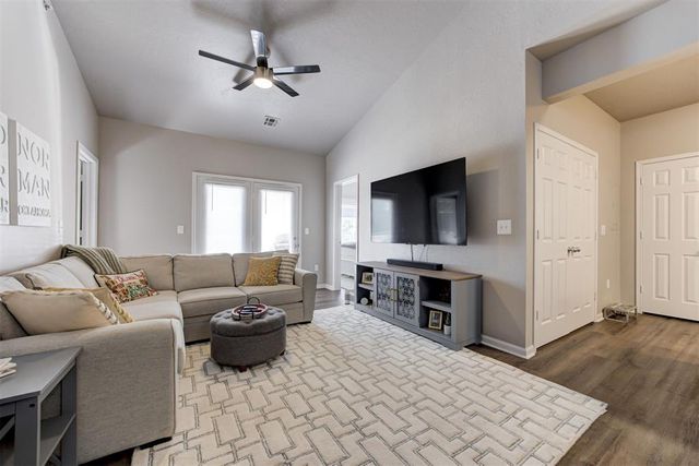 2200 Classen Boulevard 6133, Norman, OK 73071