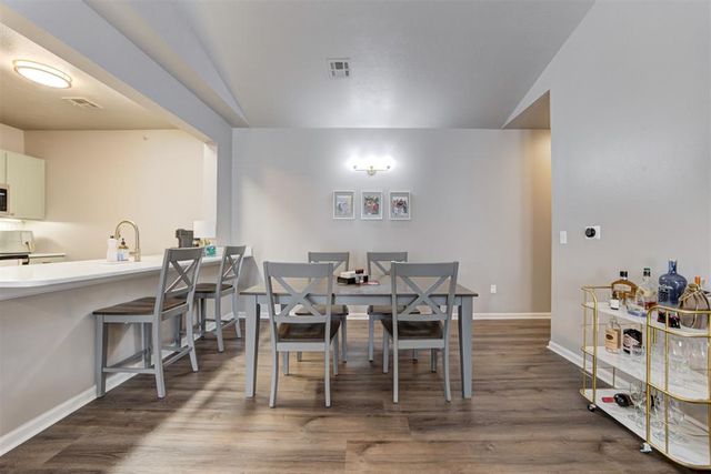 2200 Classen Boulevard 6133, Norman, OK 73071