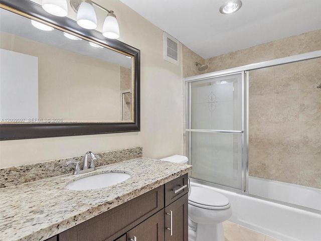 400 Kings Point Drive 229, Sunny Isles Beach, FL 33160