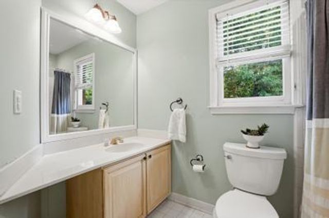1527 Pangborn Station Dr., Decatur, GA 30033