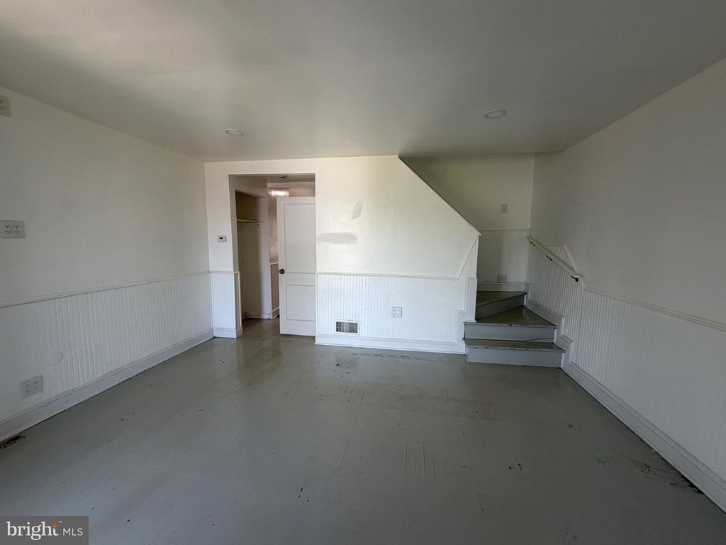 Image 18 of property listing at 1626 INVERNESS AVE, Baltimore, MD 21230