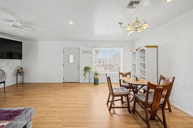 3820 S 9th Avenue, Tucson, AZ 85714