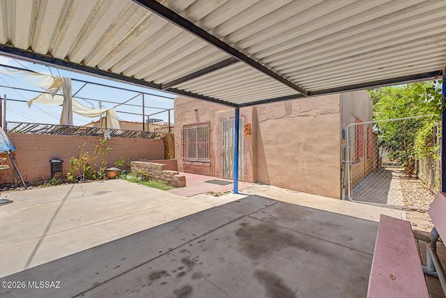 3820 S 9th Avenue, Tucson, AZ 85714