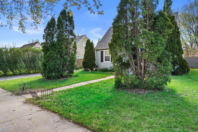 5721 56th STREET, Milwaukee, WI 53218