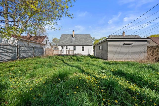 5721 56th STREET, Milwaukee, WI 53218